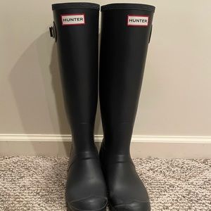 Hunter boots - tall -navy